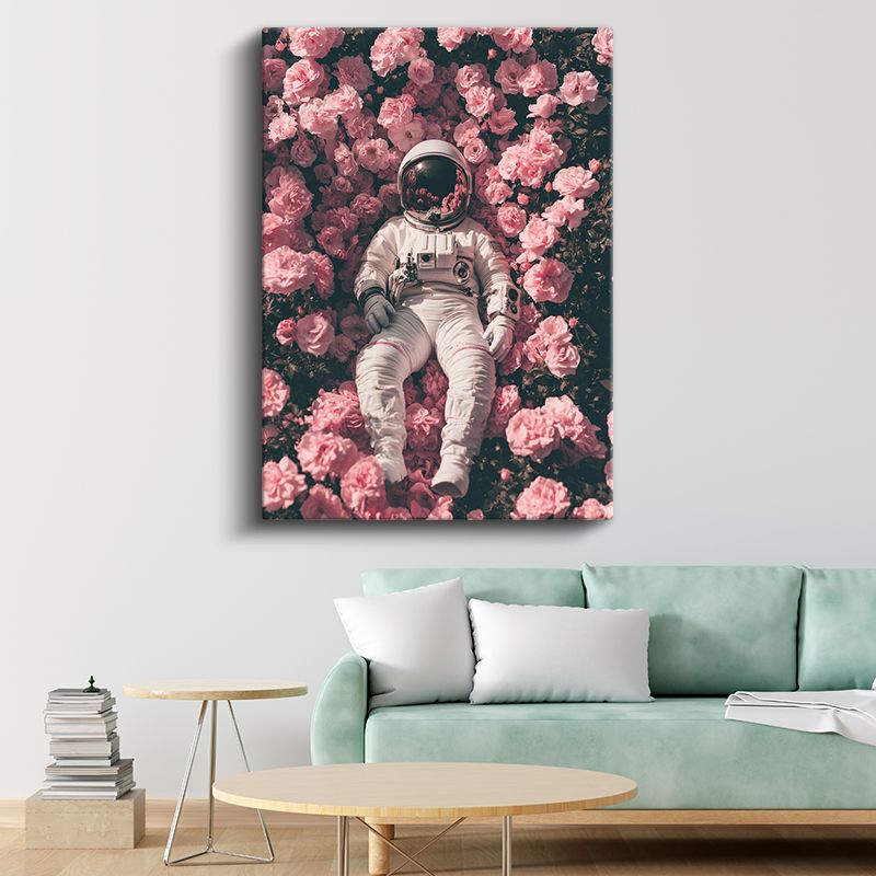 Kozmik Bahçe - Güller Arasında Dinlenen Astronot Kanvas Tablo