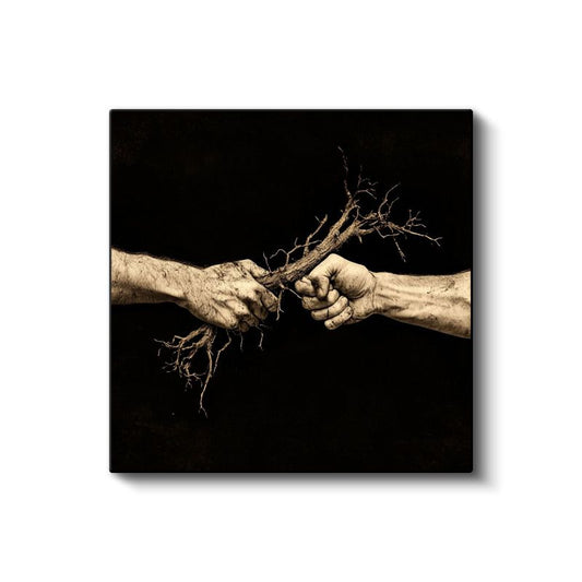 Yaşam Bağı - Eller Arasında Tutulan Kök Kanvas Tablo