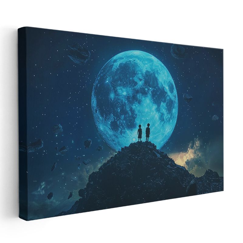 Ay'ın Bekçileri - Devasa Mavi Dolunay Karşısında İki Silüet Kanvas Tablo