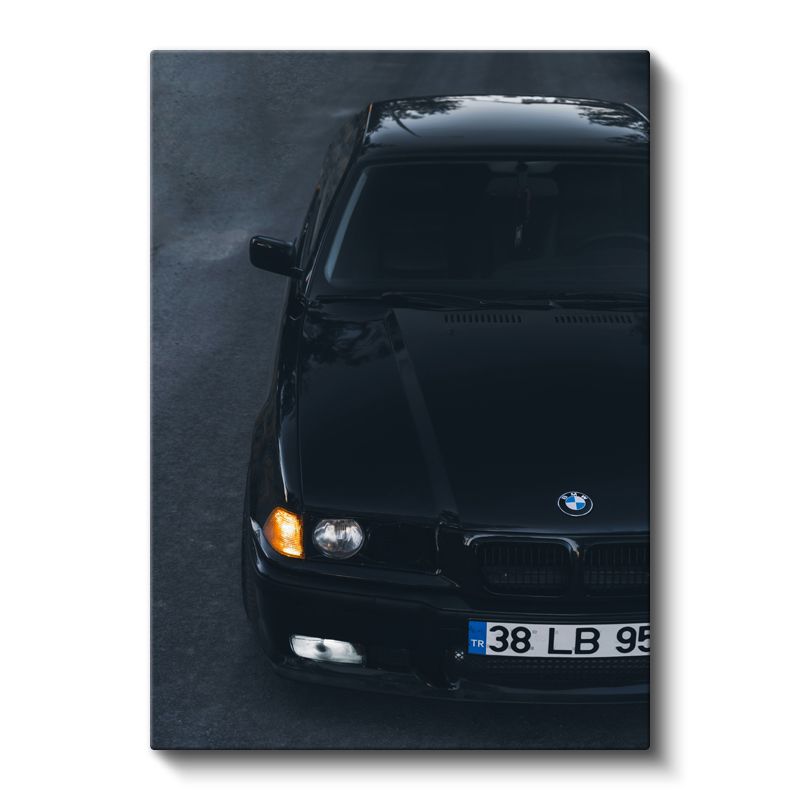 BMW E39 - Siyah Gövdesiyle Efsanevi Alman Sedan Kanvas Tablo