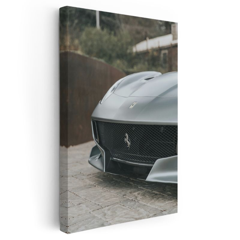 Ferrari - İtalyan Süper Otomobilinin Zarif Ön Izgara Detayı Kanvas Tablo