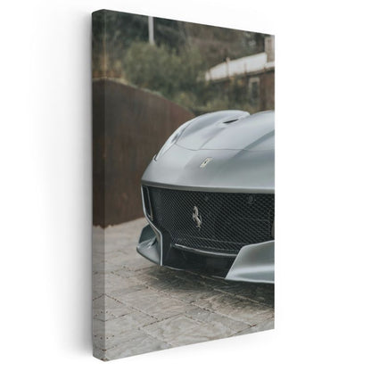 Ferrari - İtalyan Süper Otomobilinin Zarif Ön Izgara Detayı Kanvas Tablo