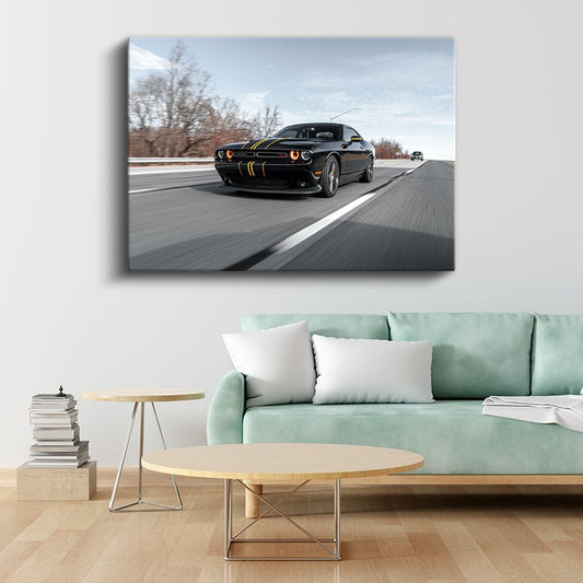 Dodge Challenger - Çift Sarı Şeritli Amerikan Muscle Car Kanvas Tablo