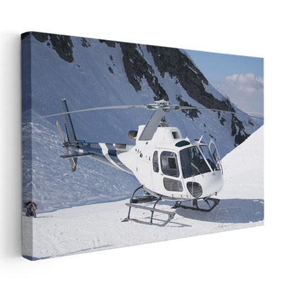 Dağ Helikopteri - Karlı Zirvelerde Beyaz Helikopter Kanvas Tablo