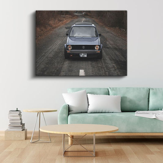 Volkswagen Golf - Sonbahar Yolunda Klasik Hatchback Kanvas Tablo