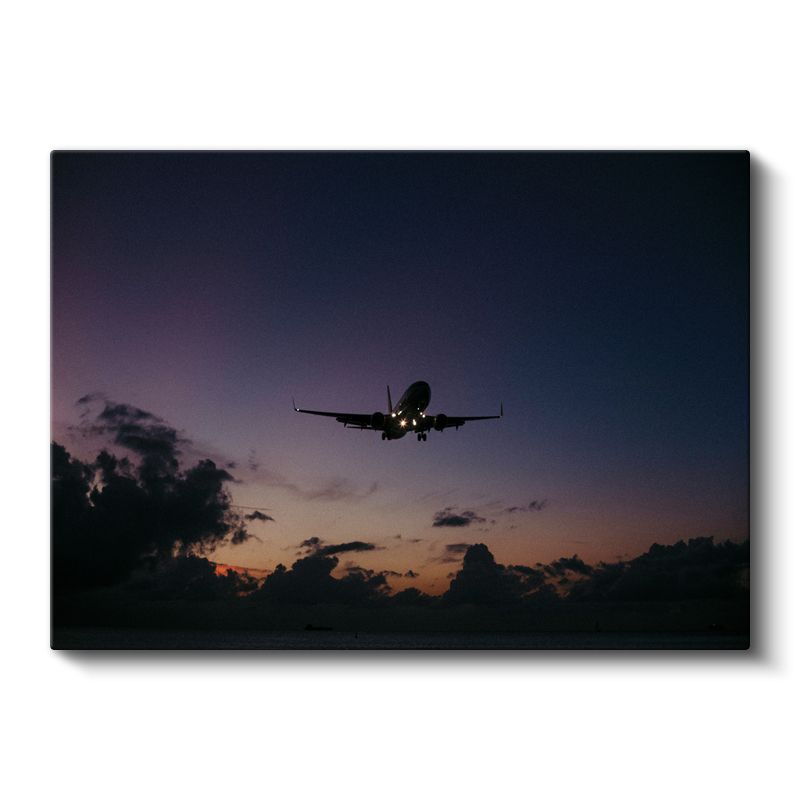 Yolcu Uçağı Silueti - Gün Batımında İniş Anı Kanvas Tablo