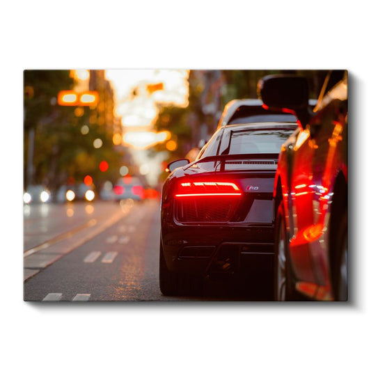 Audi R8 Gece Görünümü - Şehir Işıklarında Parlayan Süper Otomobil Kanvas Tablo