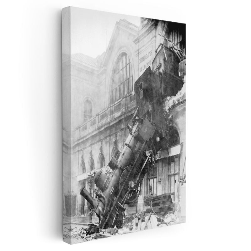 Tren Kazası - Tarihi Demiryolu Fotoğrafı Kanvas Tablo