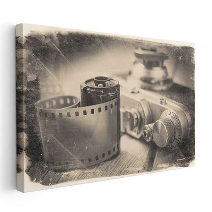 Nostaljik Fotoğraf Makinesi - Film Şeridi Detaylı Kanvas Tablo