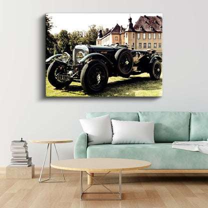 Klasik Spor Araba - Malikane Önünde Zarafet Kanvas Tablo