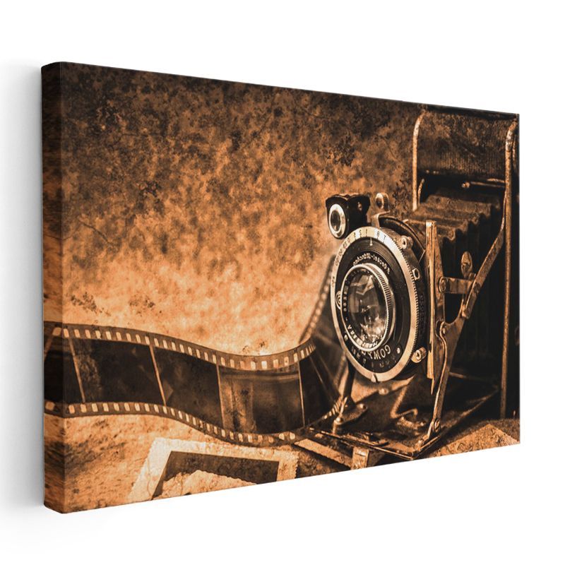 Eski Fotoğraf Makinesi - Film Şeridiyle Nostalji Kanvas Tablo