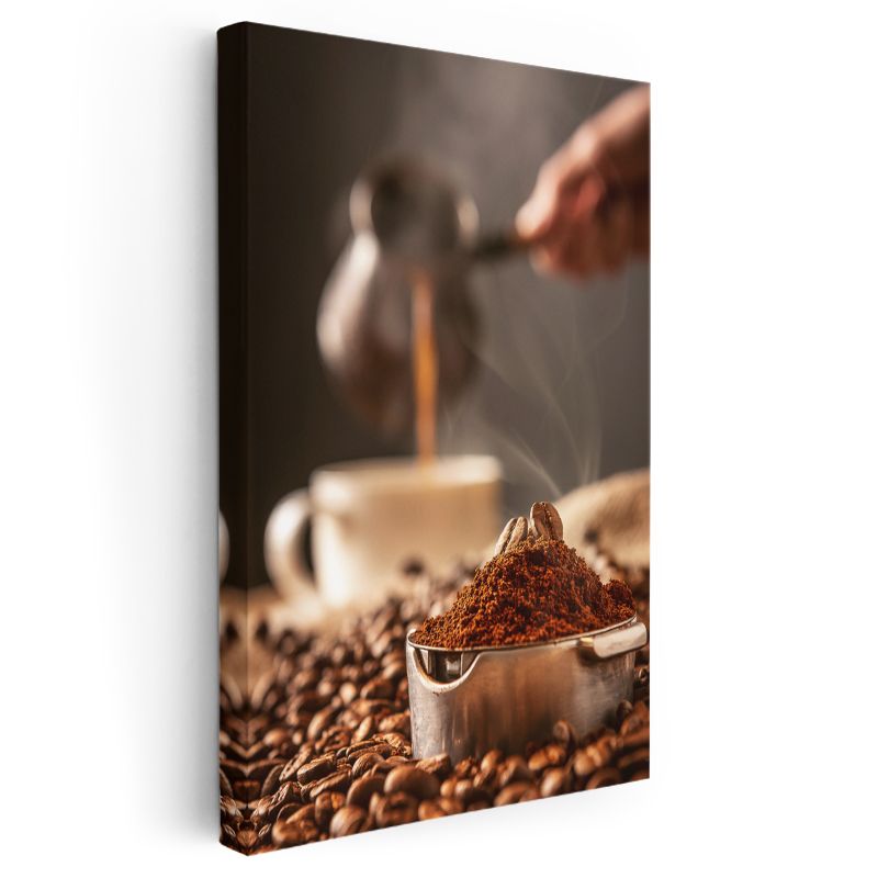 Taze Kahve - Öğütülmüş Kahve Çekirdekleri ve Buharı Tüten Fincan Kanvas Tablo