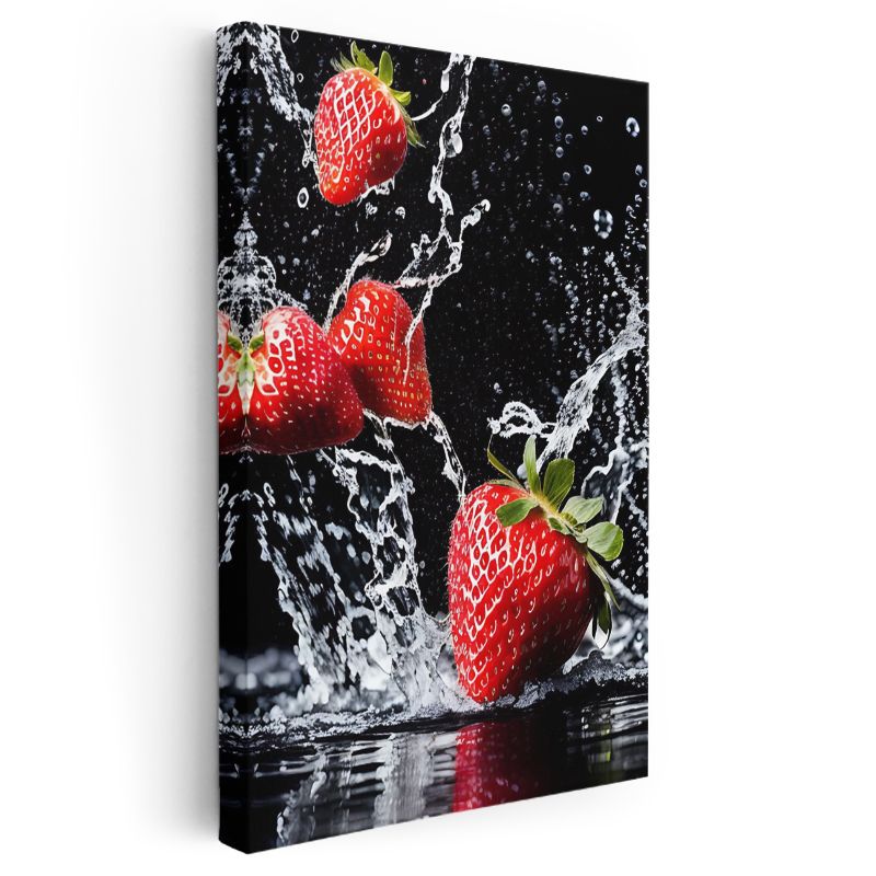 Çilek Sıçraması - Sulu Taze Meyveler Kanvas Tablo