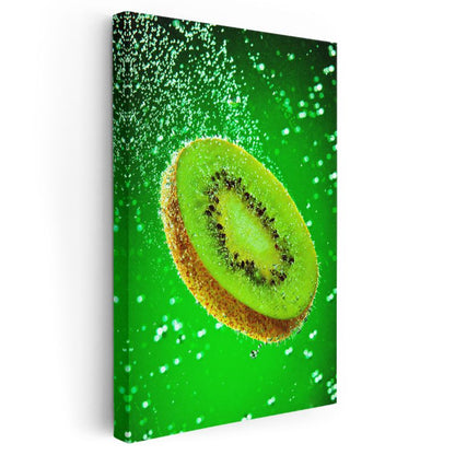 Taze Kivi Dilimi - Yeşil Suda Serinletici Meyve Kanvas Tablo