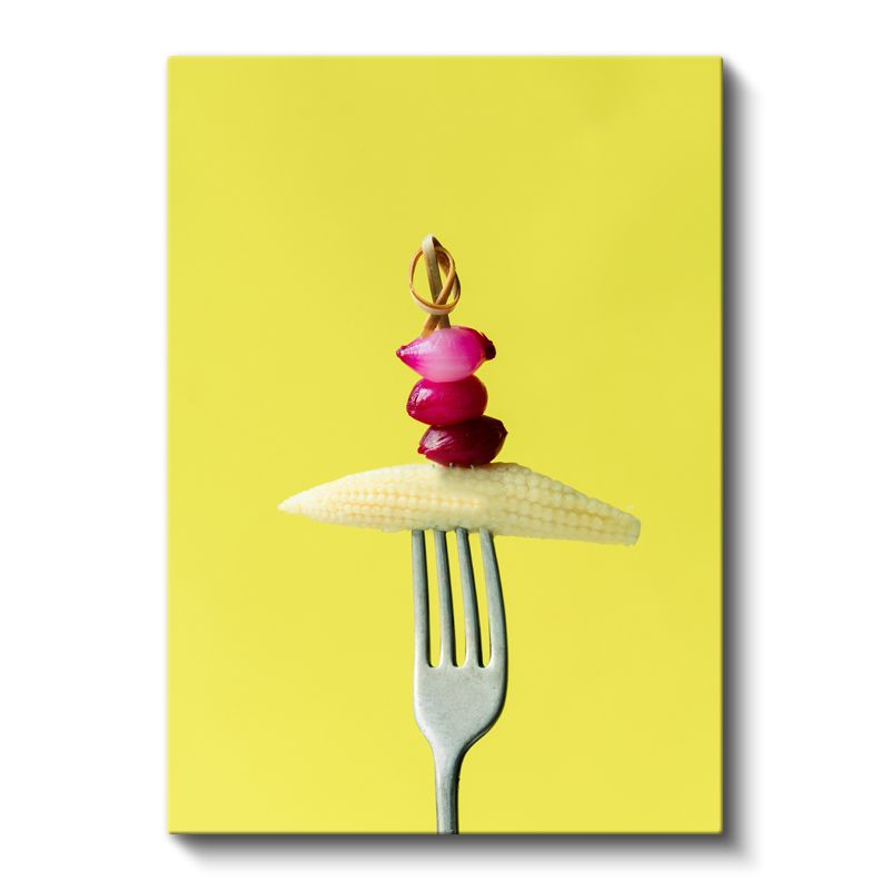 Mısır ve Turp - Çatalla Sunulan Renkli Kontrast Kanvas Tablo