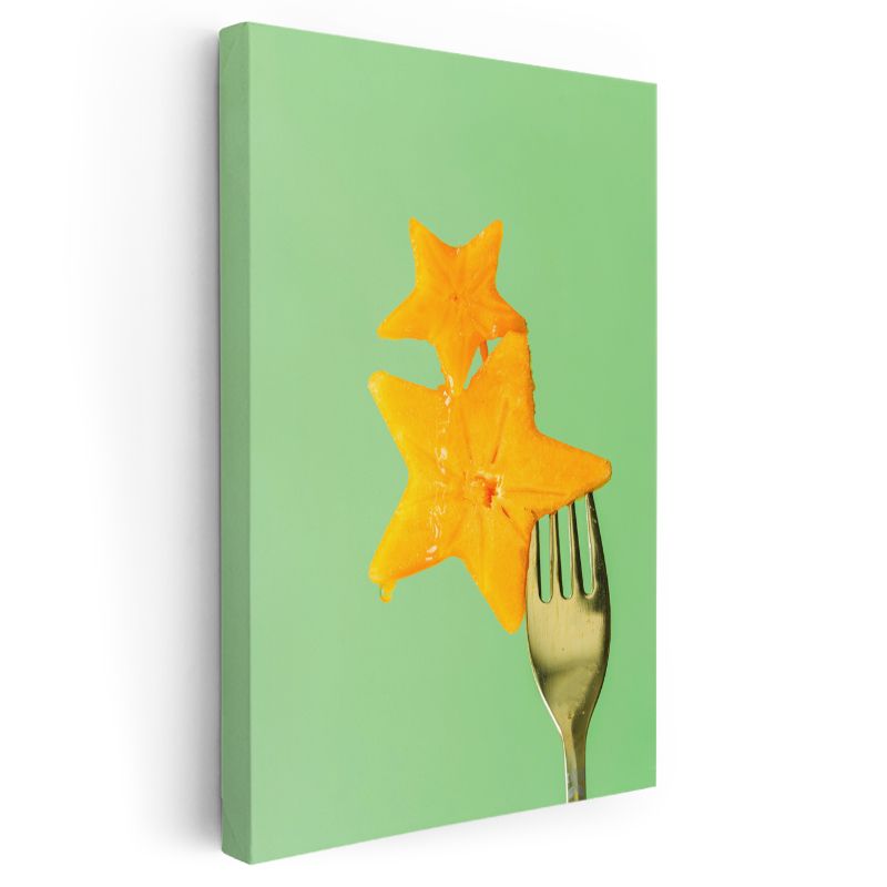 Yıldız Meyvesi - Çatalda Parlayan Tropikal Lezzet Kanvas Tablo