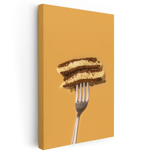 Tiramisu Lezzeti - Altın Çatal Üzerinde Tatlı Kanvas Tablo