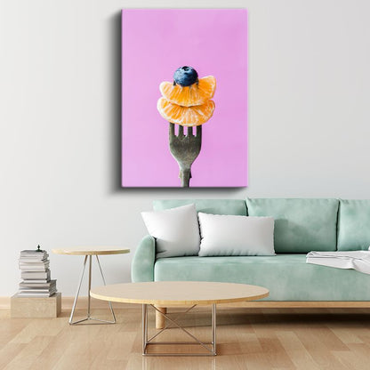 Mandalina Kuleleri - Yaban Mersinli Meyve Aranjmanı Kanvas Tablo