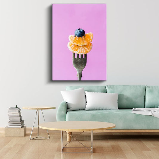 Mandalina Kuleleri - Yaban Mersinli Meyve Aranjmanı Kanvas Tablo