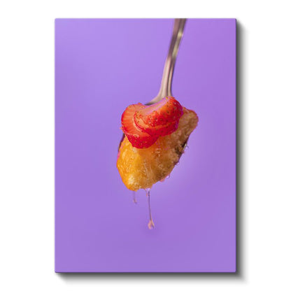 Çilekli Tatlı - Kaşıkta Damlayan Lezzet Kanvas Tablo
