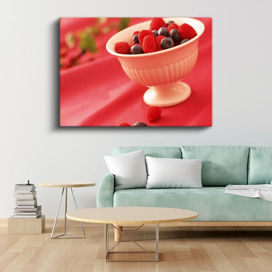 Taze Meyveler - Ahududu ve Yaban Mersini Kasesi Kanvas Tablo