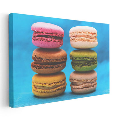 Renkli Makaronlar - Tatlı Lezzet Kulesi Kanvas Tablo