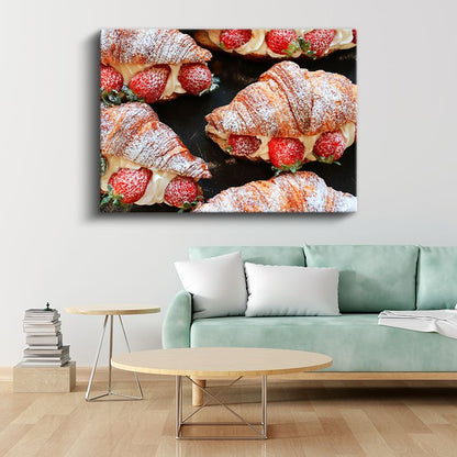 Çilekli Kruvasan - Pudra Şekerli Tatlı Lezzet Kanvas Tablo