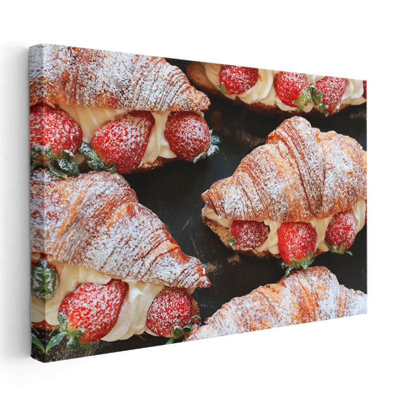 Çilekli Kruvasan - Pudra Şekerli Tatlı Lezzet Kanvas Tablo