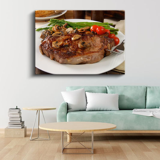 Leziz Biftek - Mantar Soslu Et Kanvas Tablo