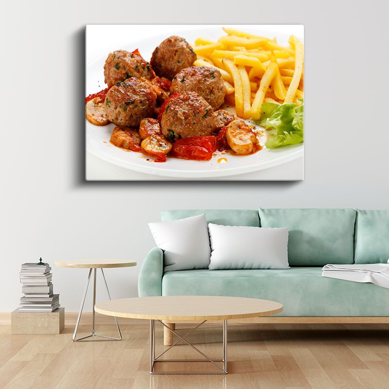 Köfte Tabağı - Domates Soslu ve Patates Kızartmalı Kanvas Tablo