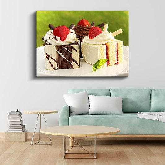 Pasta Dilimleri - Çilekli Tatlı Çeşitleri Kanvas Tablo