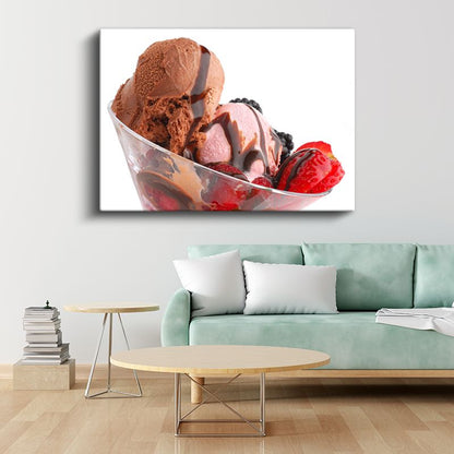 Çikolatalı Dondurma - Meyve Parçacıklı Cam Kasede Sunum Kanvas Tablo