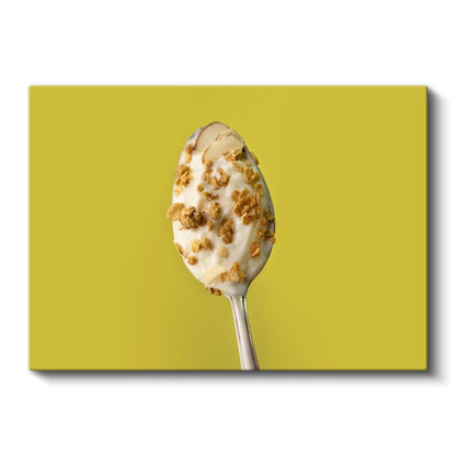 Kremalı Granola - Kaşıkta Sunulan Sağlıklı Tatlı Kanvas Tablo