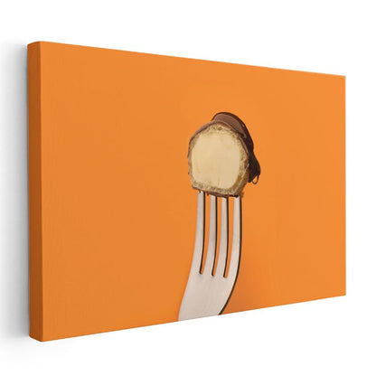 Çikolatalı Tatlı - Çatalla Tutulmuş Lezzet Kanvas Tablo