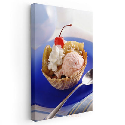 Dondurma Külahı - Taze Meyveli Waffle Tatlısı Kanvas Tablo