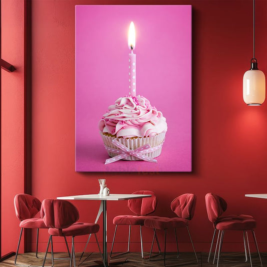 Doğum Günü Cupcake - Pembe Krema ve Mum Detaylı Tatlı Kanvas Tablo